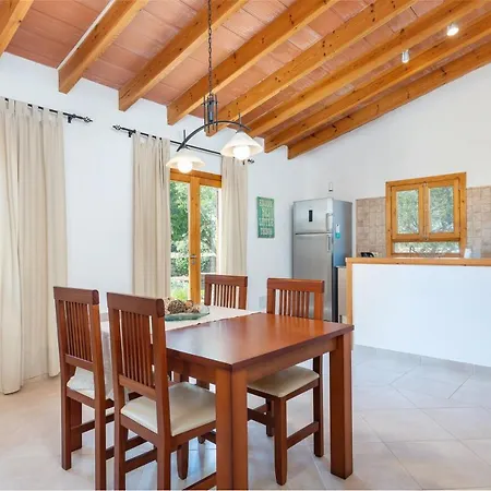 Villa Miquel